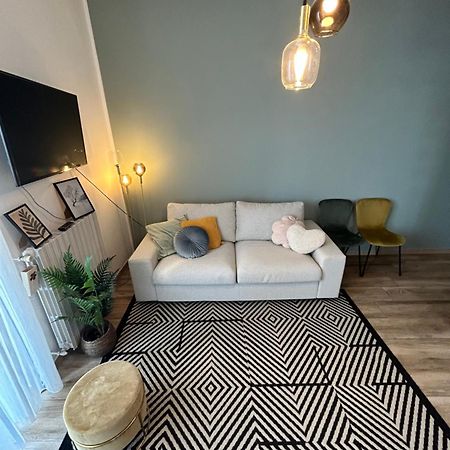 Design Home At Garda Lake Desenzano del Garda Ngoại thất bức ảnh