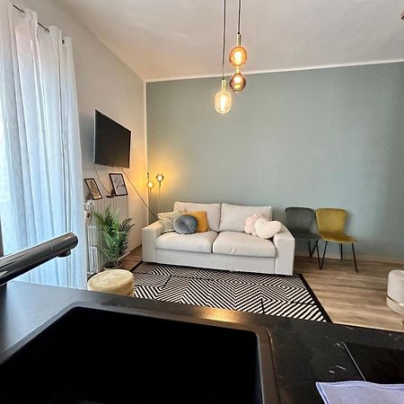 Design Home At Garda Lake Desenzano del Garda Ngoại thất bức ảnh