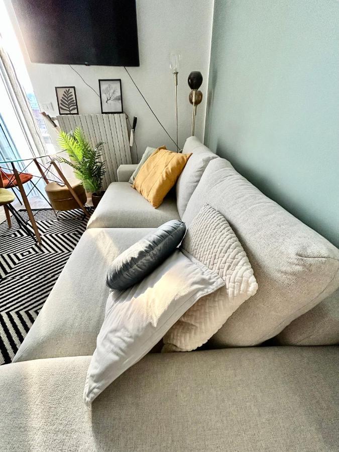 Design Home At Garda Lake Desenzano del Garda Ngoại thất bức ảnh