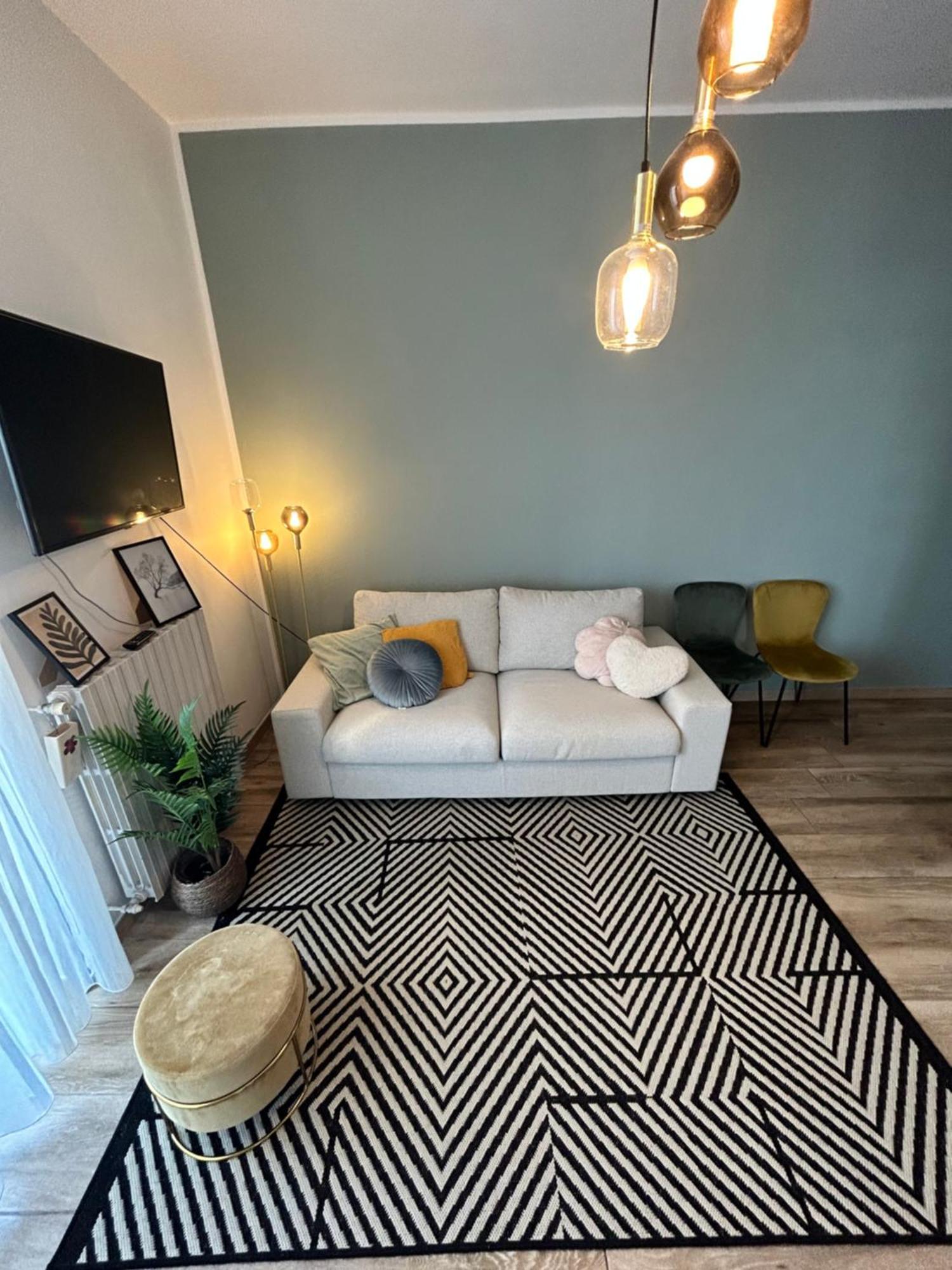 Design Home At Garda Lake Desenzano del Garda Ngoại thất bức ảnh