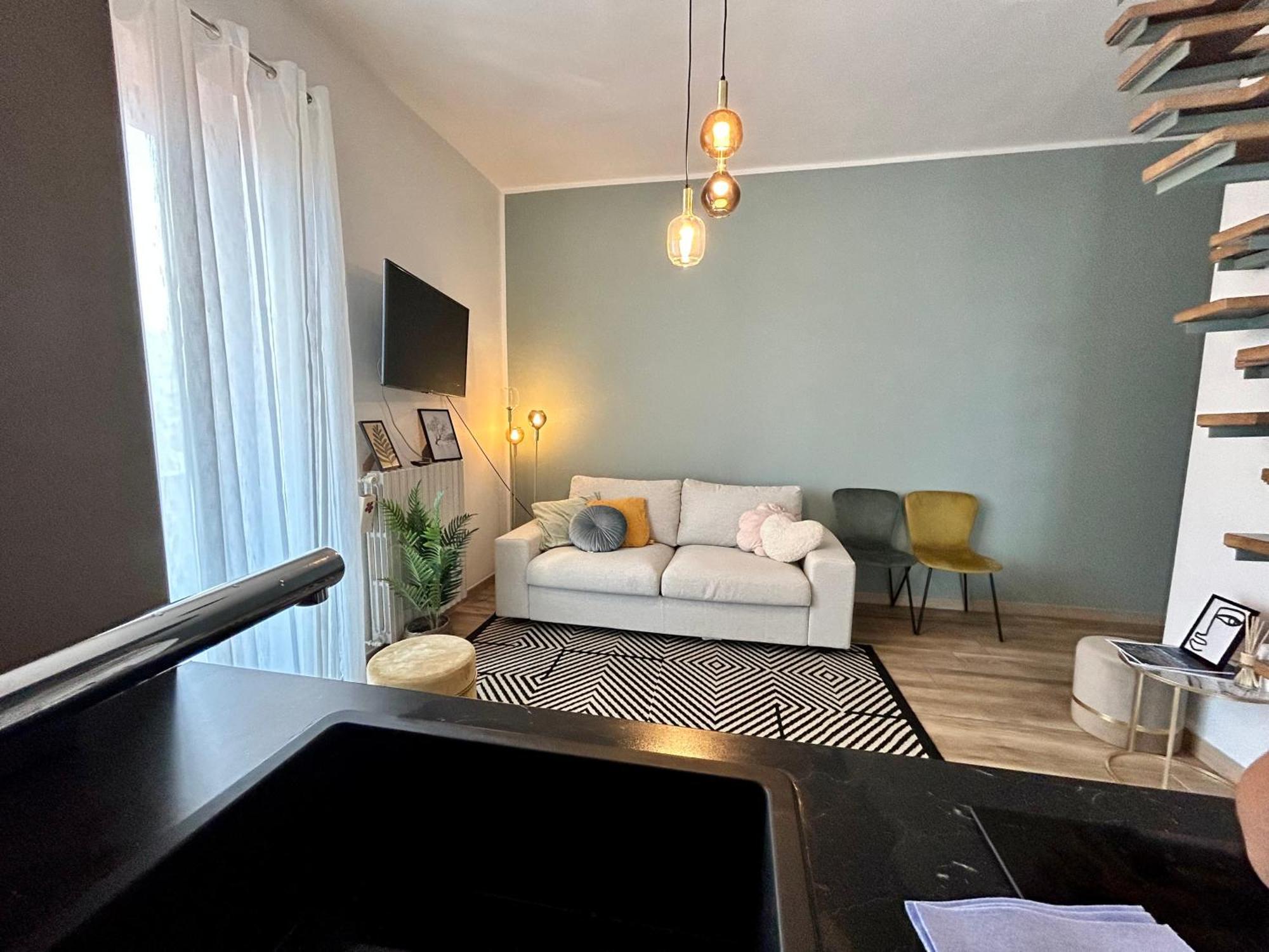 Design Home At Garda Lake Desenzano del Garda Ngoại thất bức ảnh