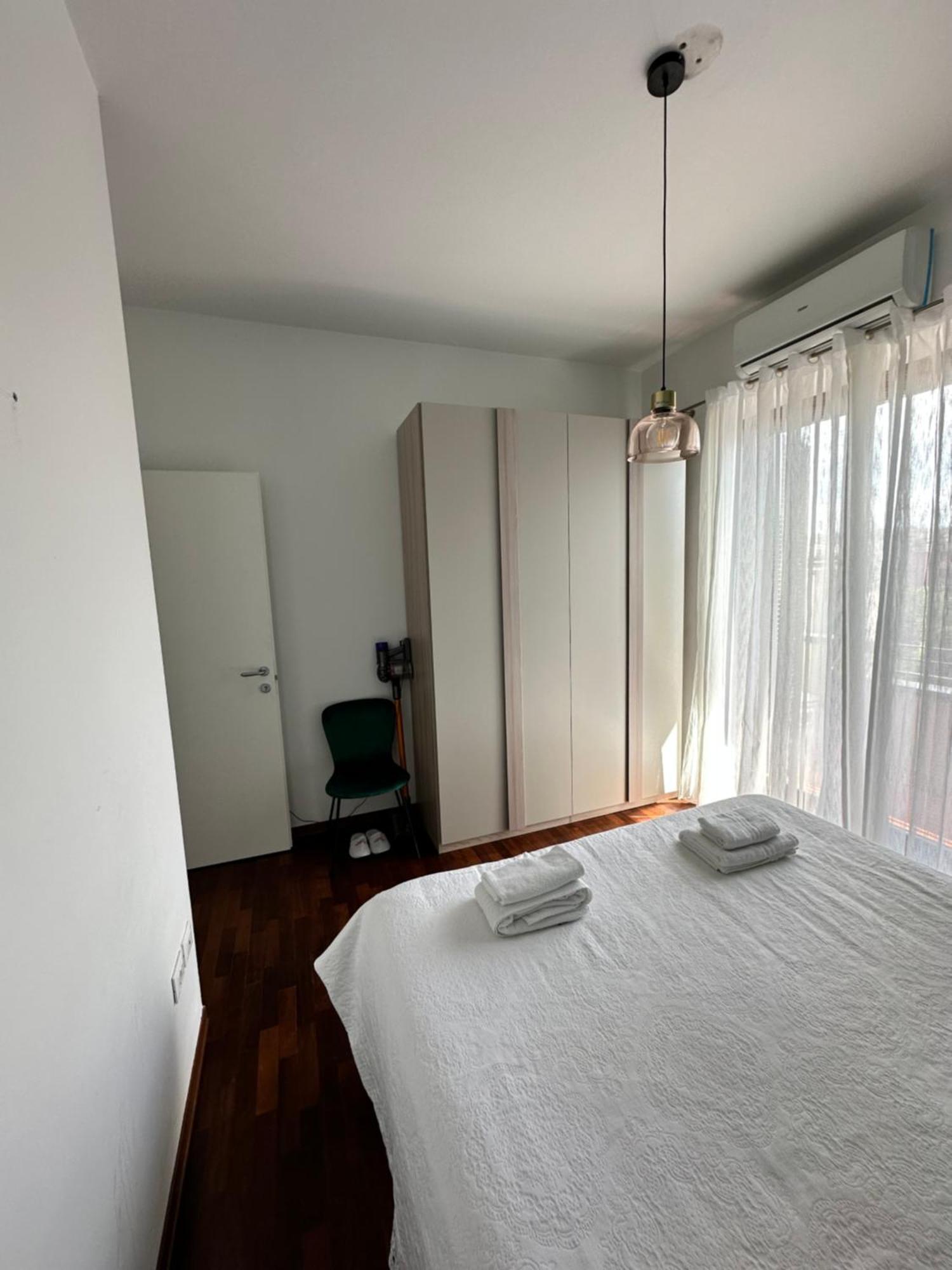 Design Home At Garda Lake Desenzano del Garda Ngoại thất bức ảnh